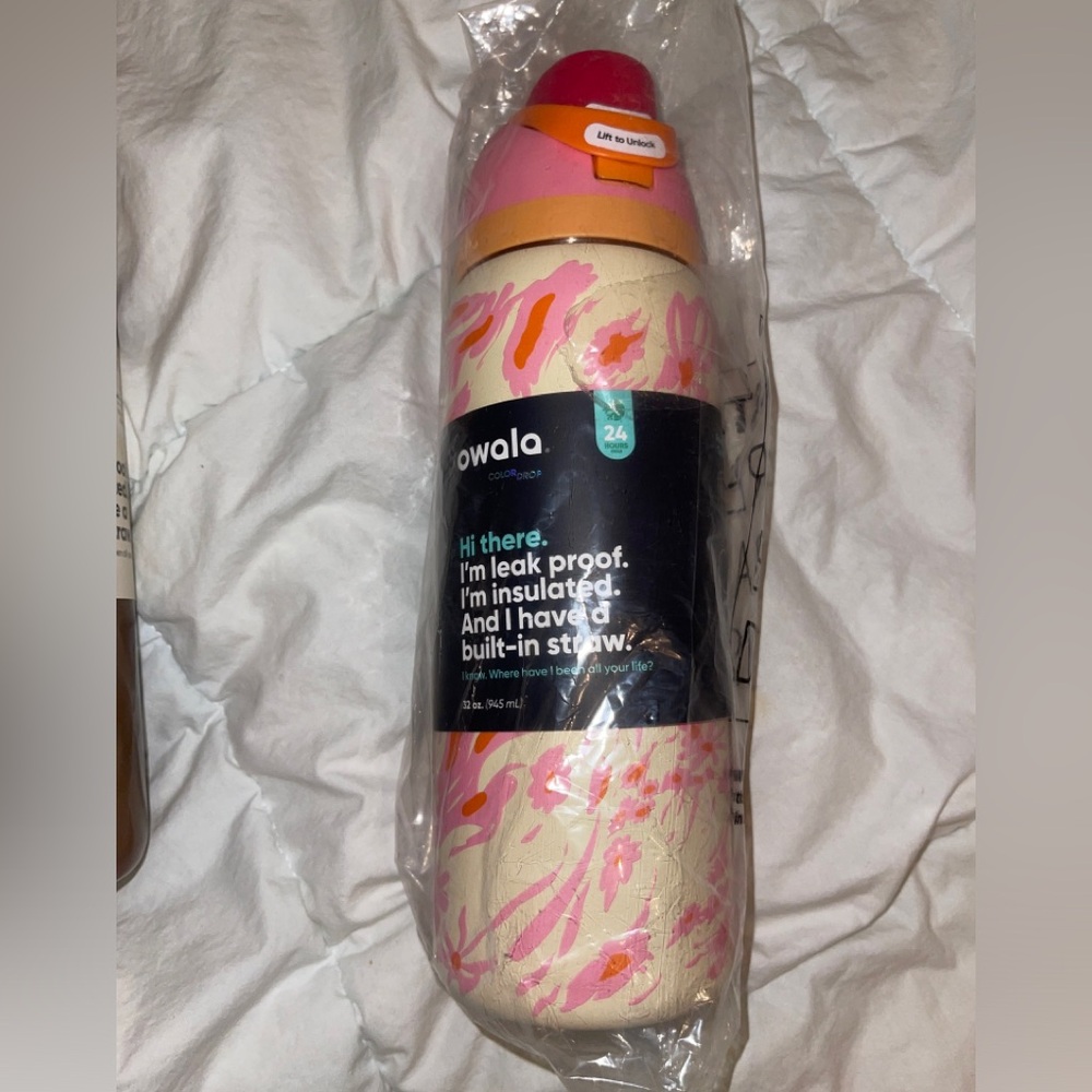 RARE NWT Owala Funky Floral Color Drop Special Edition 32oz FreeSip